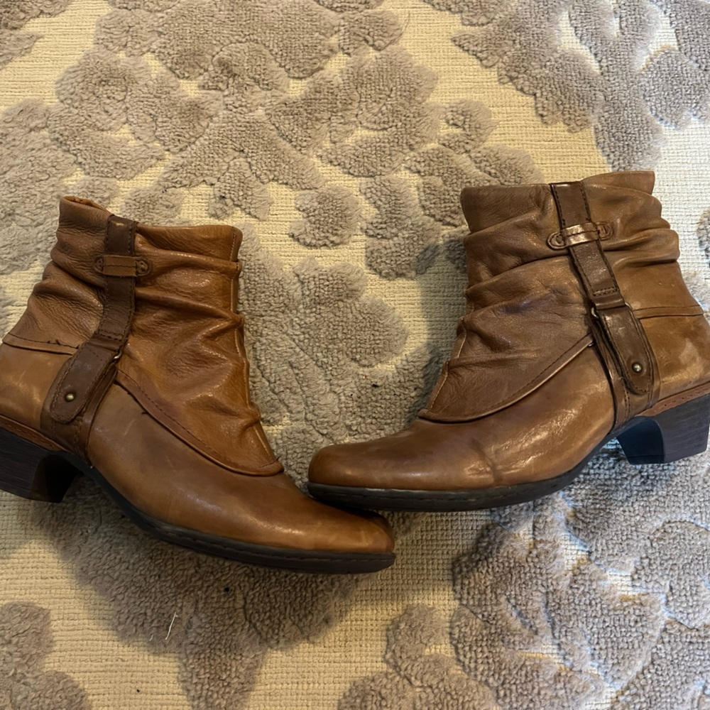 Leather Ankle Boot 7.5